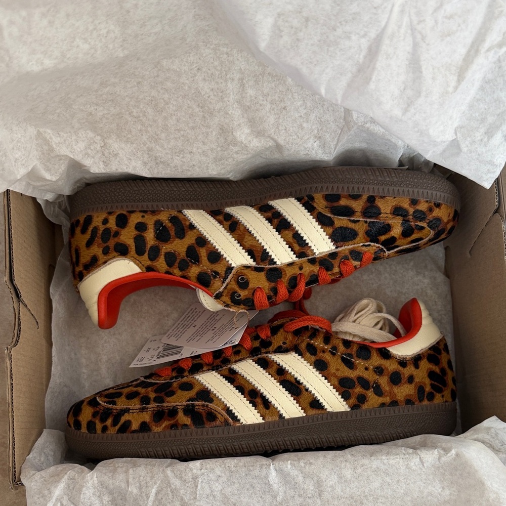 Adidas Samba Cheetah print calf hair Sneakers size 6 preloved red leopard